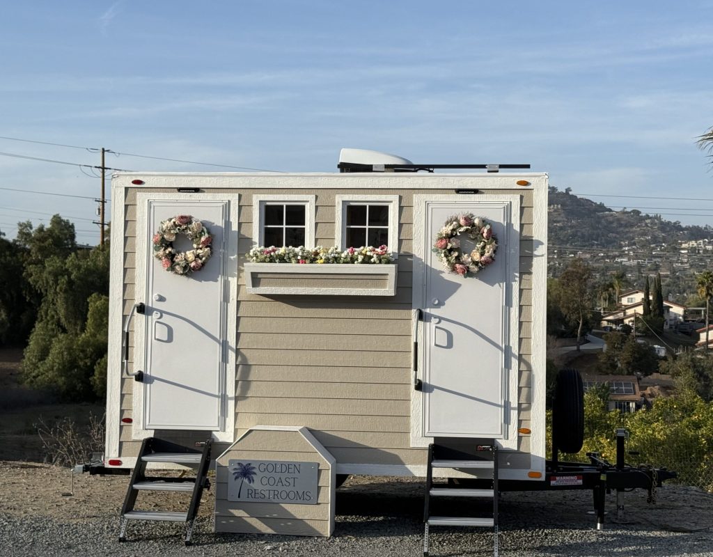 IMG_7285 Luxury portable restroom in Valle de los Caballos, CA